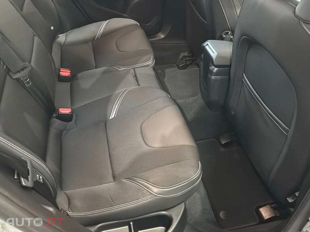 Volvo V40 2.0 D3 Momentum