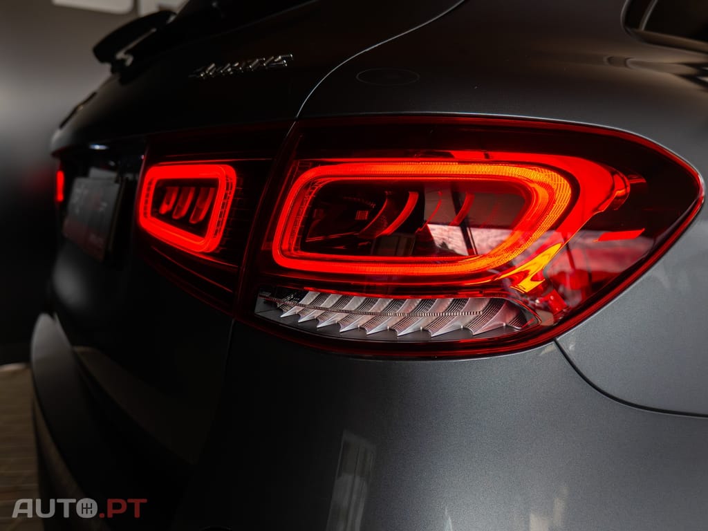 Mercedes-Benz GLC 300 de 4Matic 9G-TRONIC AMG Line