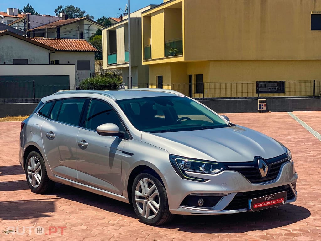 Renault Mégane Sport Tourer 1.5 Blue dCi Intens EDC