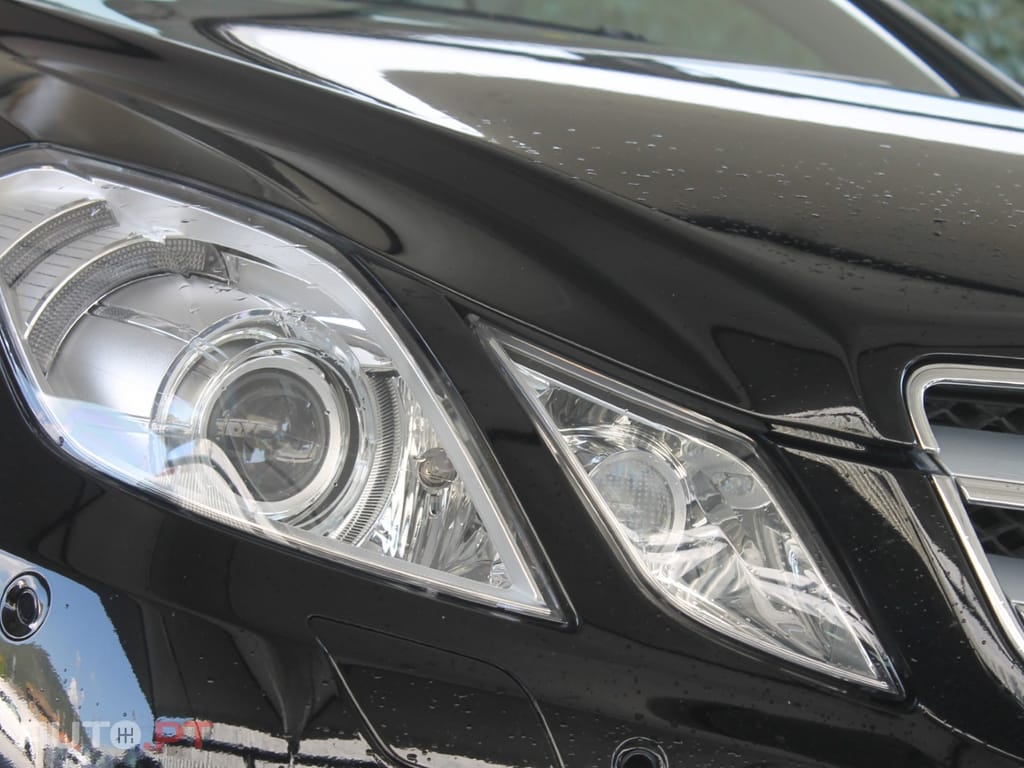 Mercedes-Benz E 250 CGi Avantgarde BlueEfficiency Auto