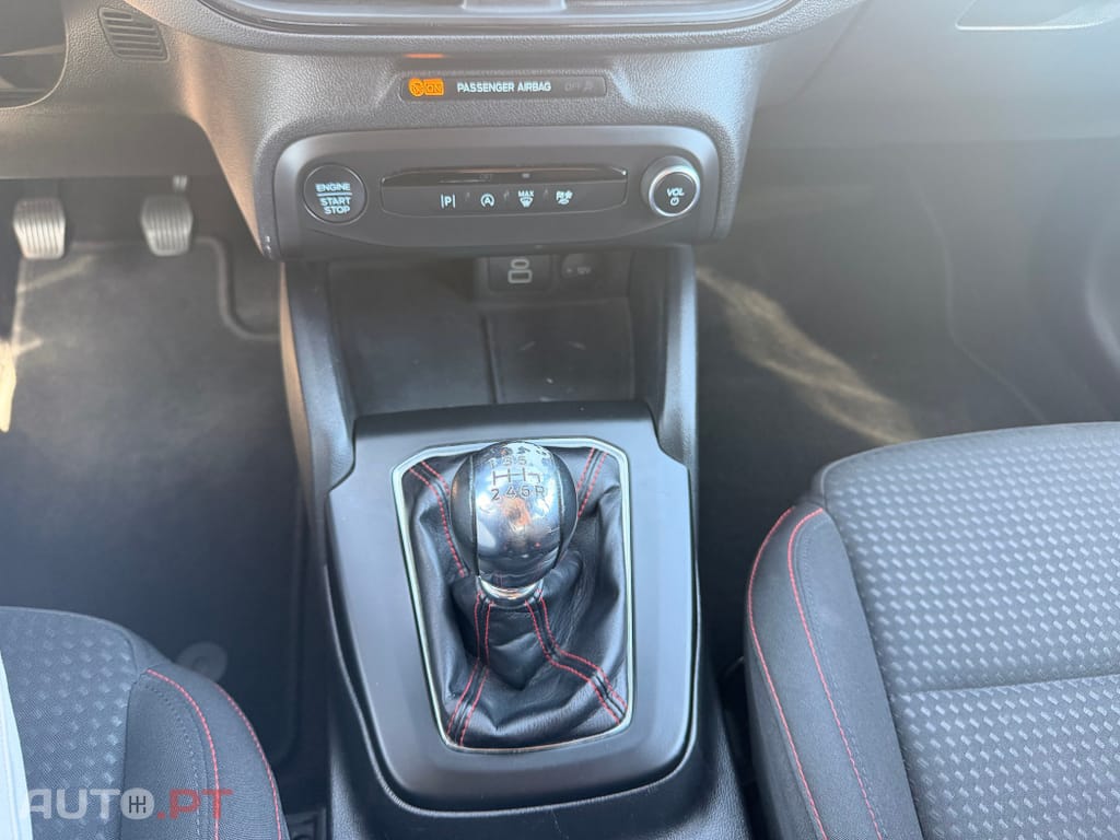 Ford Focus 1.0 EcoBoost MHEV ST-Line