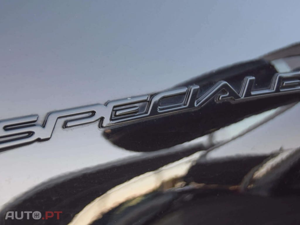 Alfa Romeo Junior 1.2 Sport Speciale Q4 eDCT6