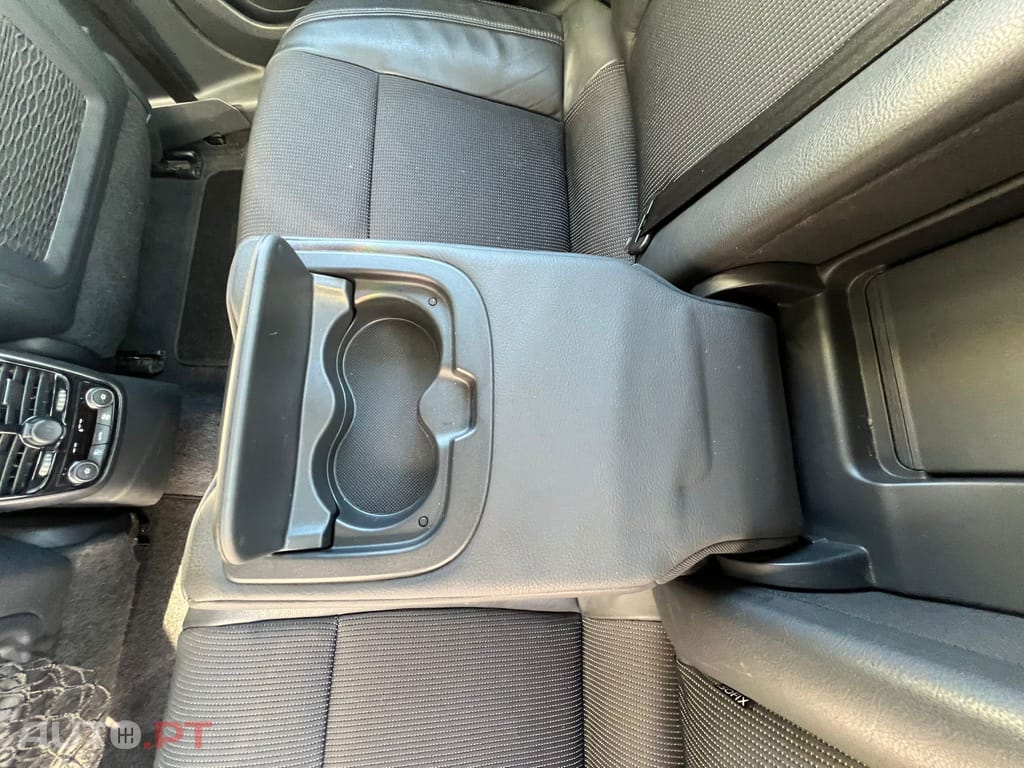 Peugeot 508 2.0 Hybrid4 200cv