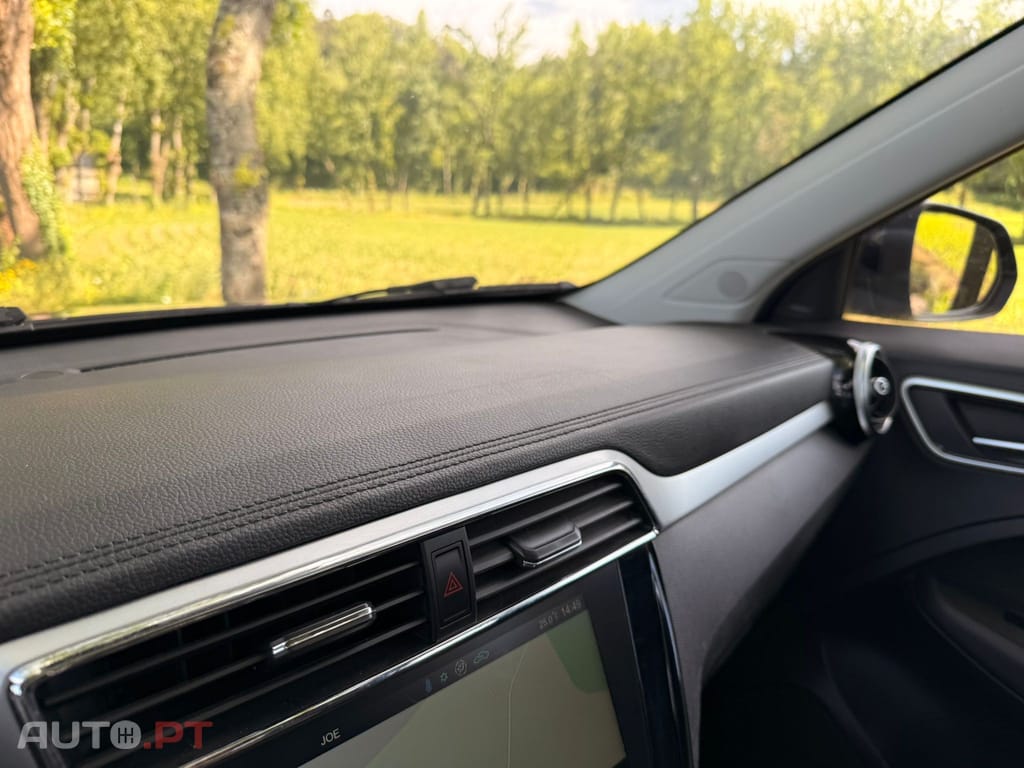 MG ZS EV 44.5 kWh Luxury