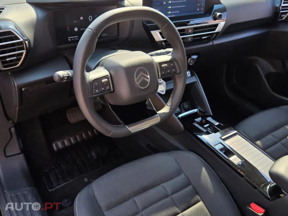 Citroën e-C4 136 PLUS — fotografia 8
