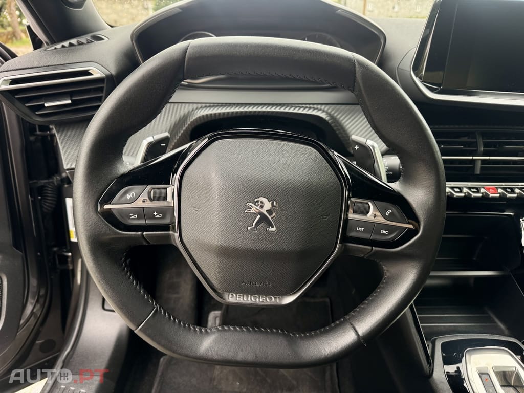 Peugeot 2008 1.5 BlueHDi Active EAT8