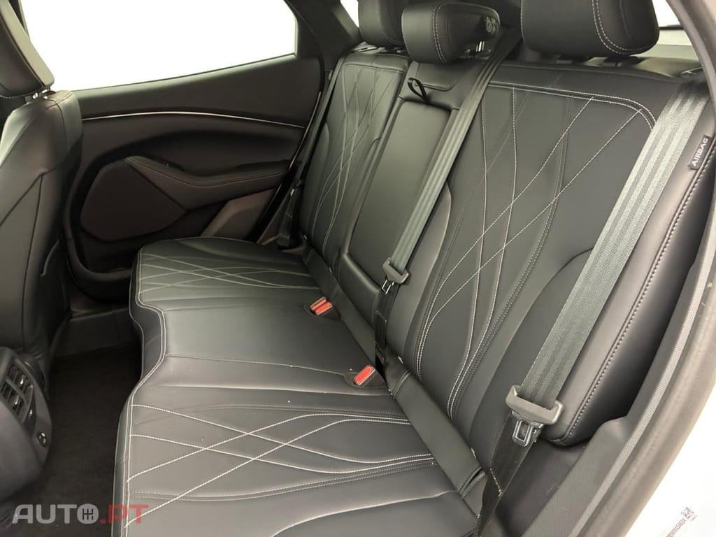 Ford Mustang Mach-E Standard Range