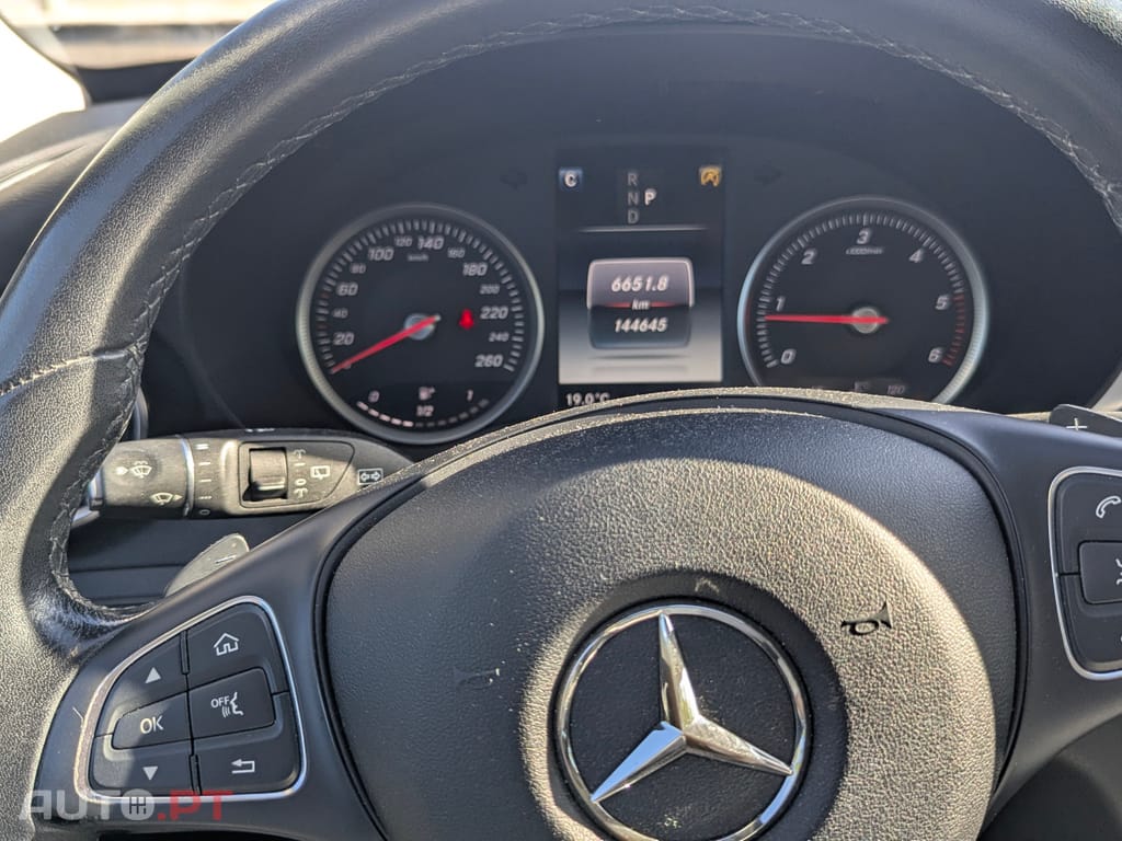 Mercedes-Benz C 220 C220D - 9G Tronic