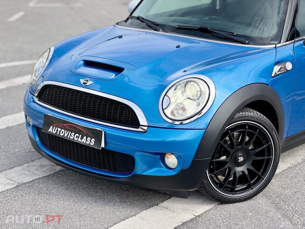 MINI Cooper Cooper S