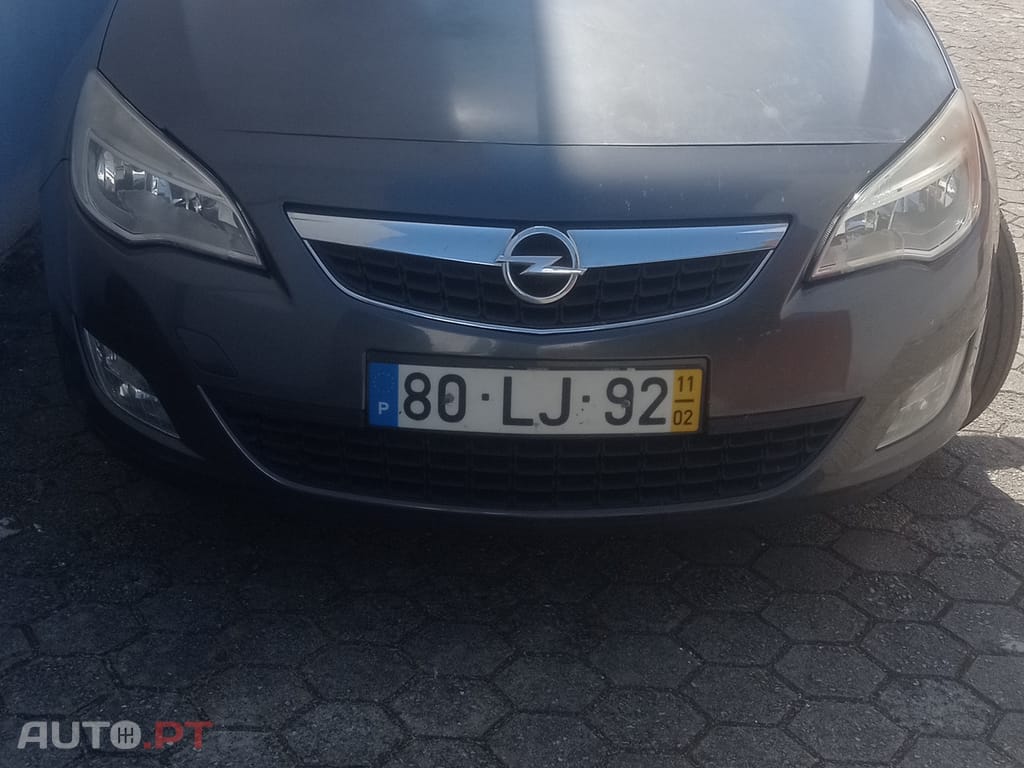 Opel Astra Sports Tourer Sport