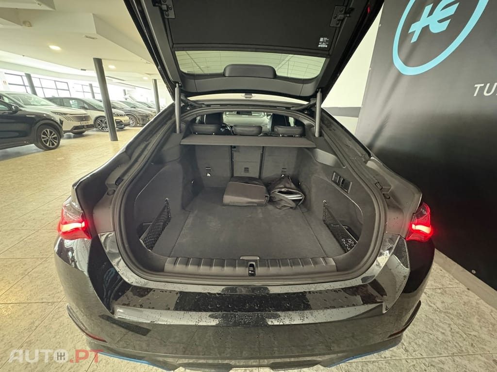 BMW i4 eDrive40 Desportiva M