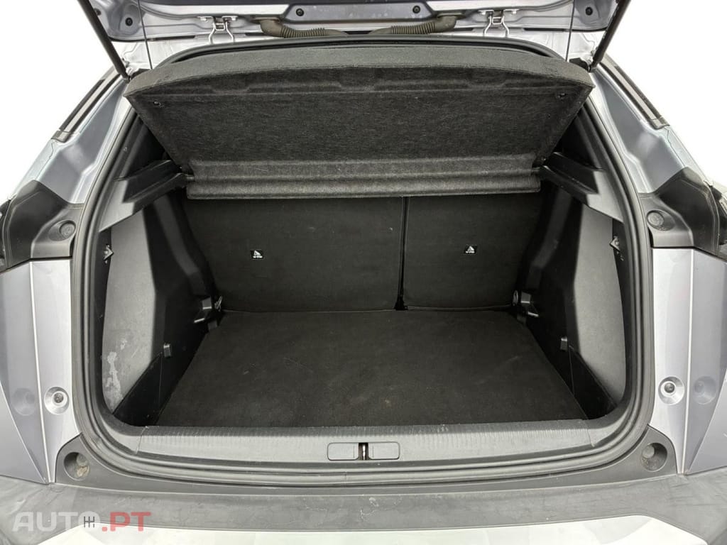 Peugeot 2008 1.2 PureTech Active Pack EAT8