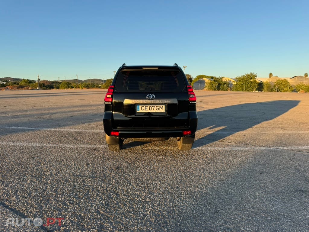Toyota Land Cruiser 2.8 D-4D CA
