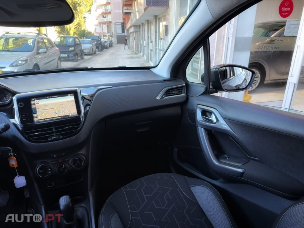 Peugeot 2008 1.6 BlueHDi Style