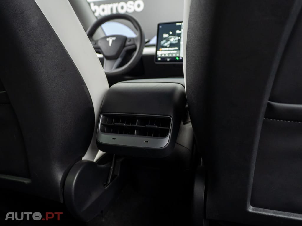 Tesla Model Y Long Range Tração Integral