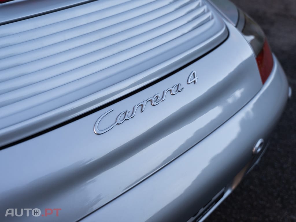 Porsche 996 Carrera 4 Coupé