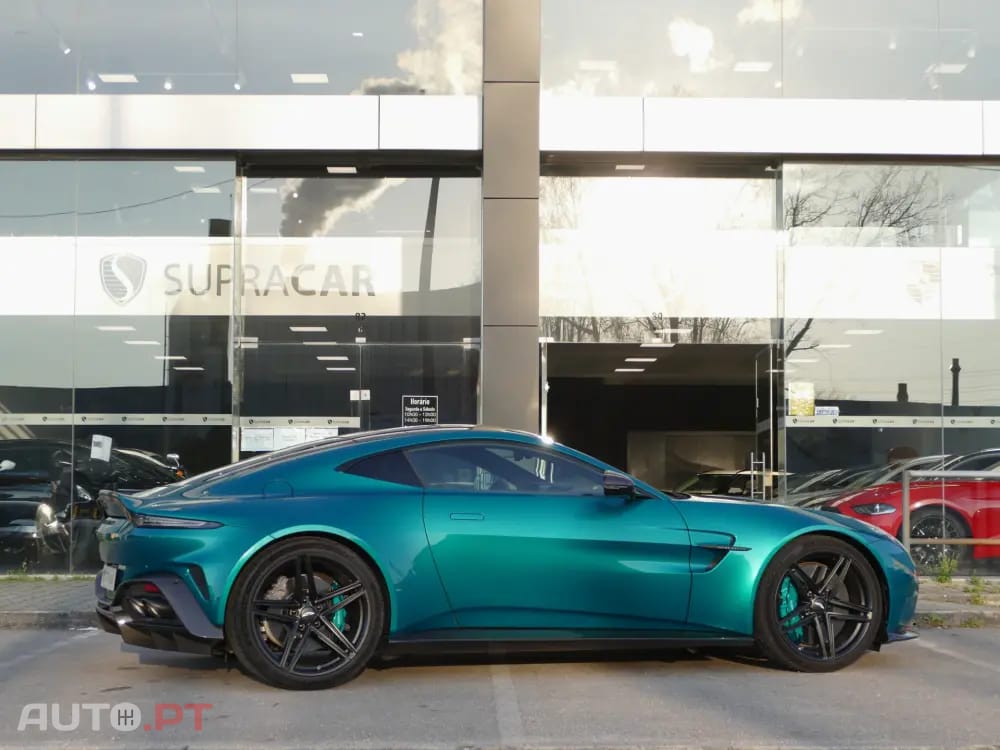 Aston Martin Vantage Coupé V8