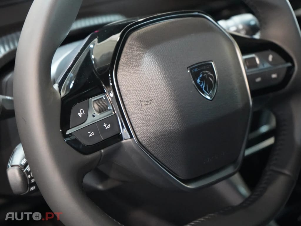 Peugeot 2008 1.2 PureTech Allure