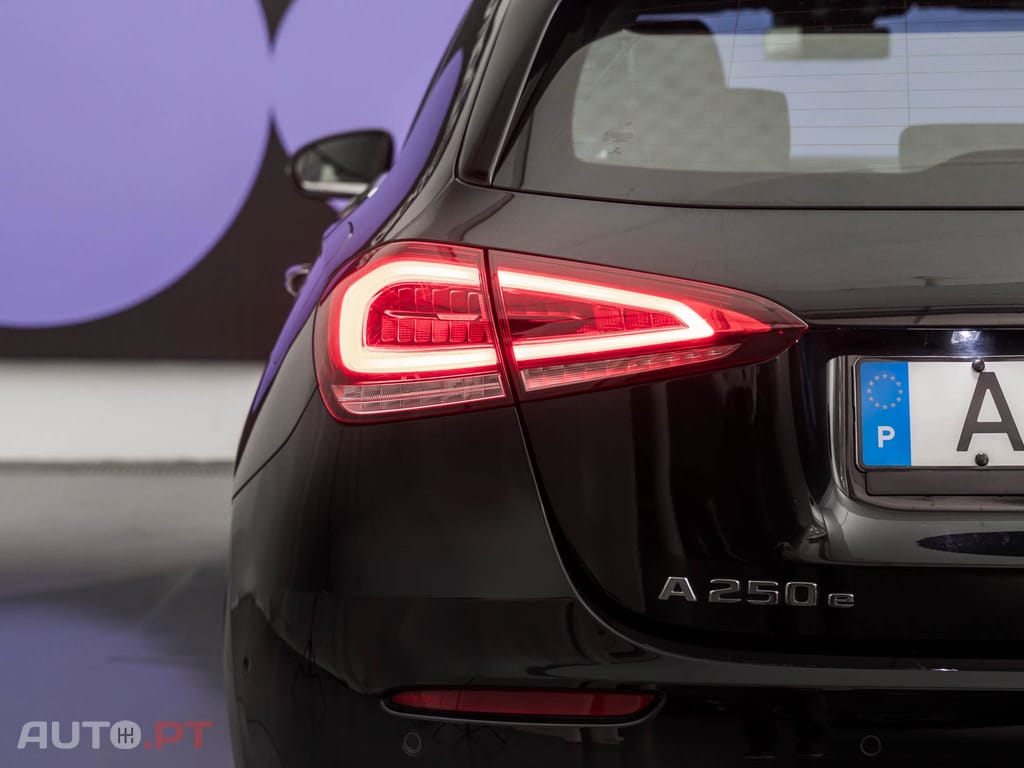 Mercedes-Benz A 250 e Style Plus