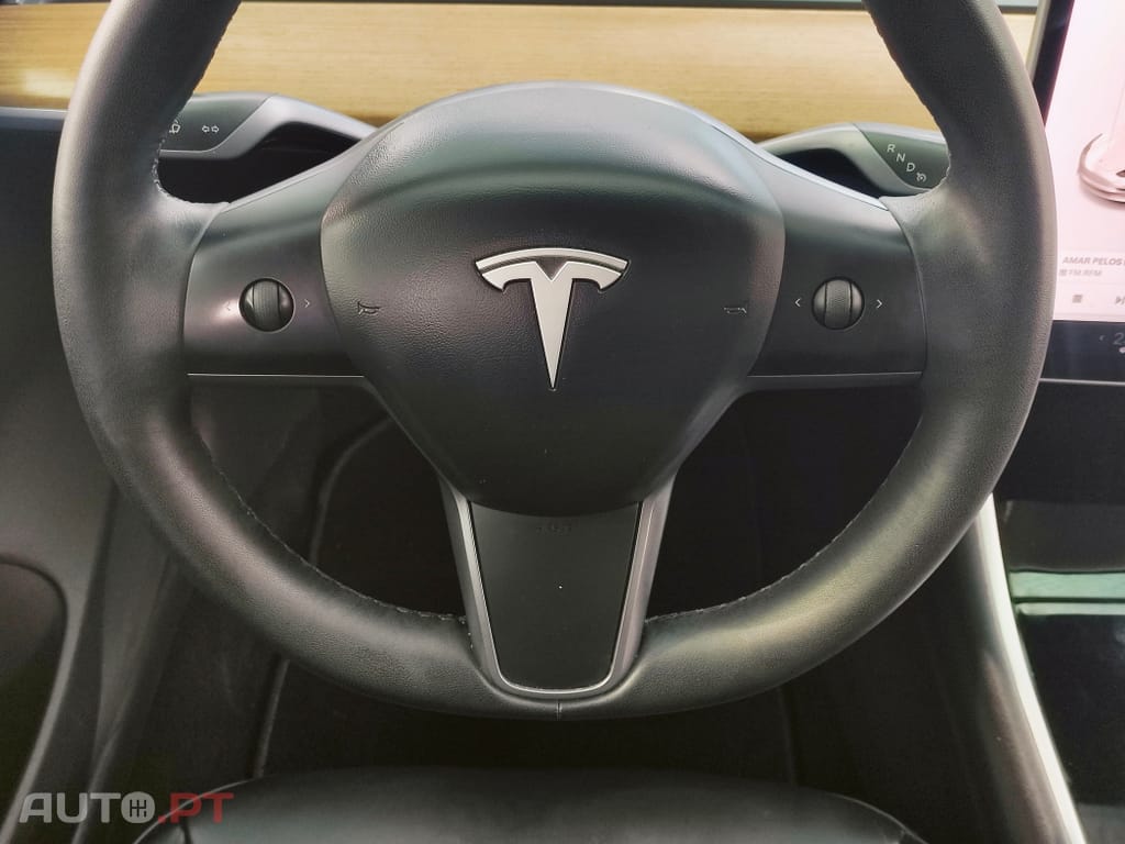 Tesla Model 3 Standard Range Plus RWD