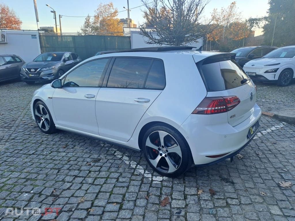 Volkswagen Golf 2.0 TSi GTi DSG Performance