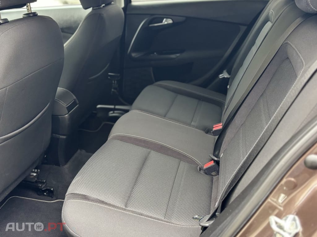 Fiat Tipo 1.6 M-Jet Lounge J17 DCT