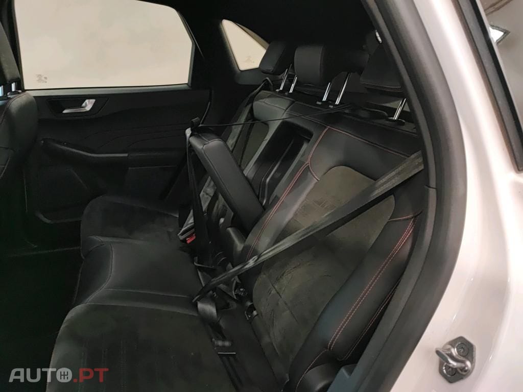 Ford Kuga 2.5 PHEV ST-Line X