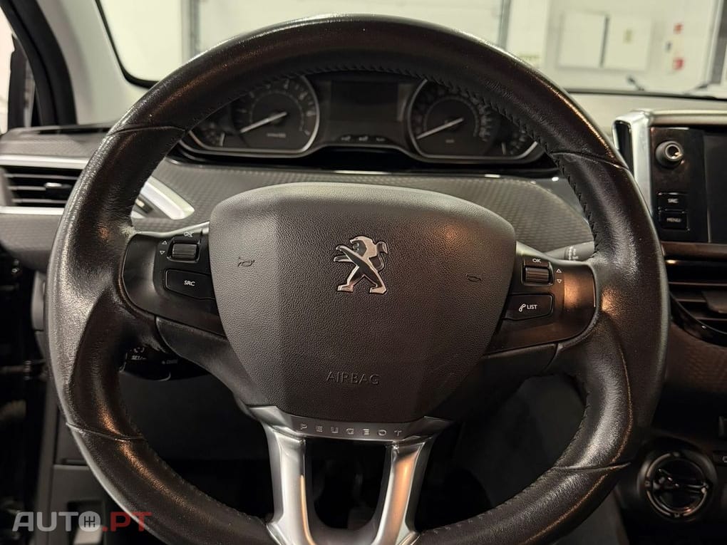 Peugeot 2008 1.2 PureTech Style