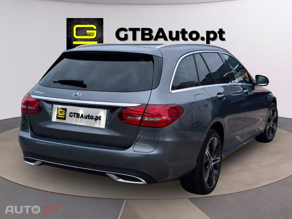Mercedes-Benz C 300 T de AVANTGARDE I.V.A DEDUTIVEL