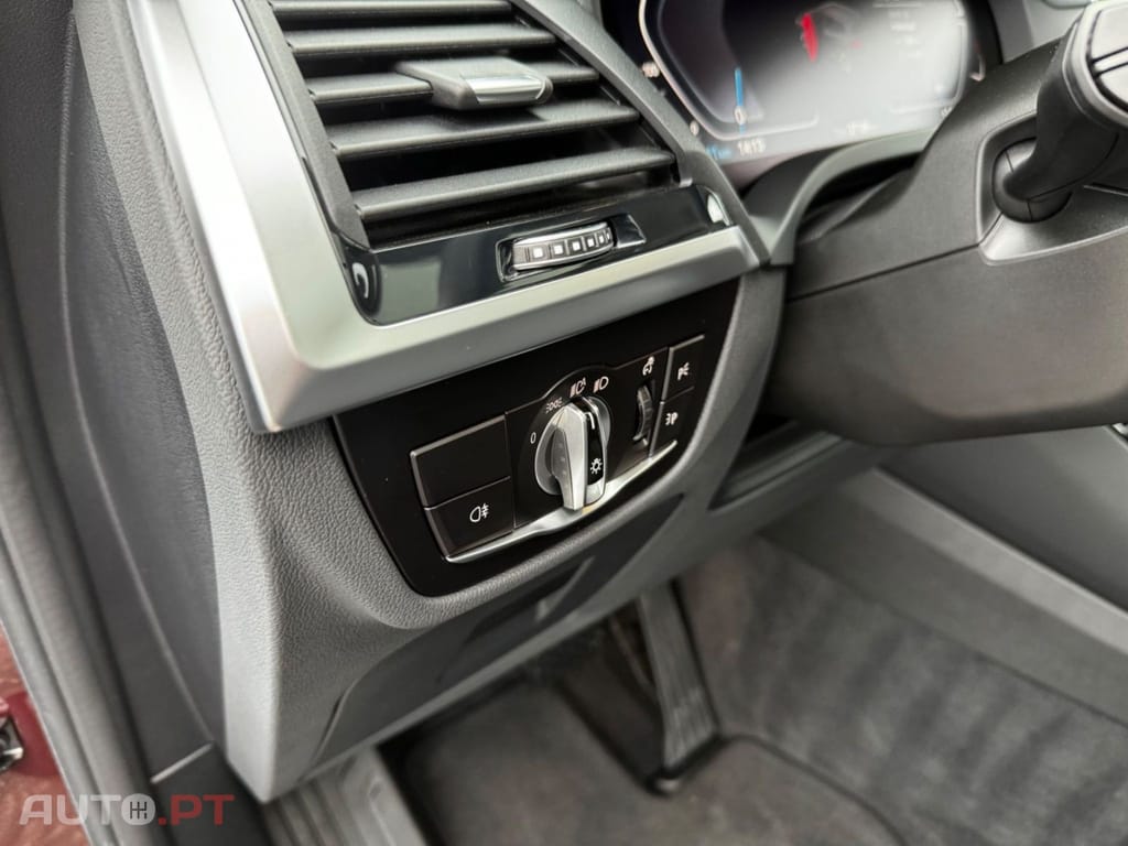 BMW iX3 I.V.A DEDUTIVEL Inspiring 