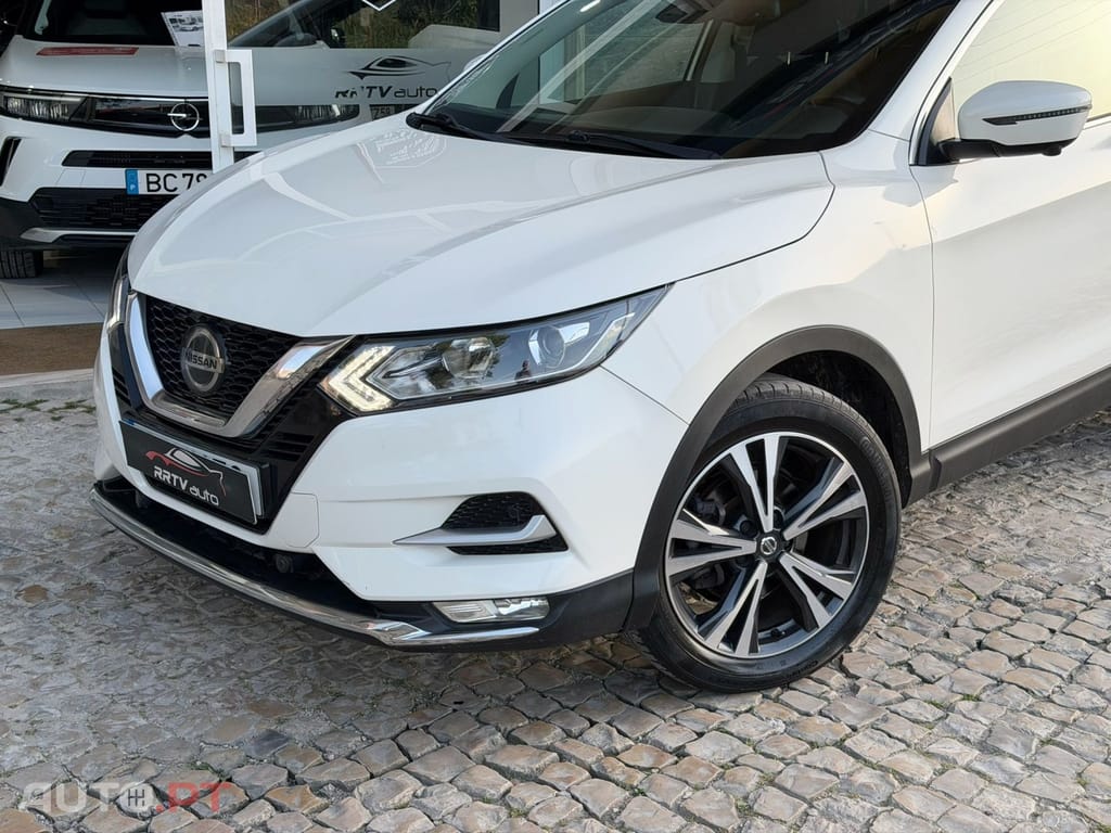 Nissan Qashqai 1.5 dCi N-Connecta J18