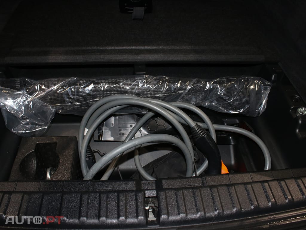 BMW iX xDrive 40 Pack Desportivo