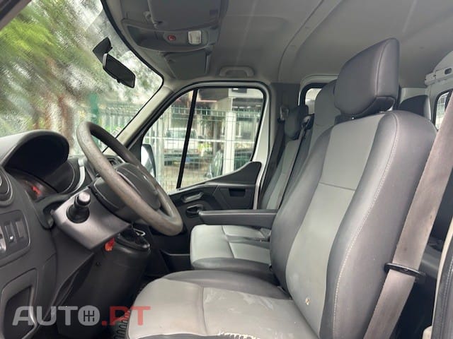 Renault Master 2.3CDI  7Lugares