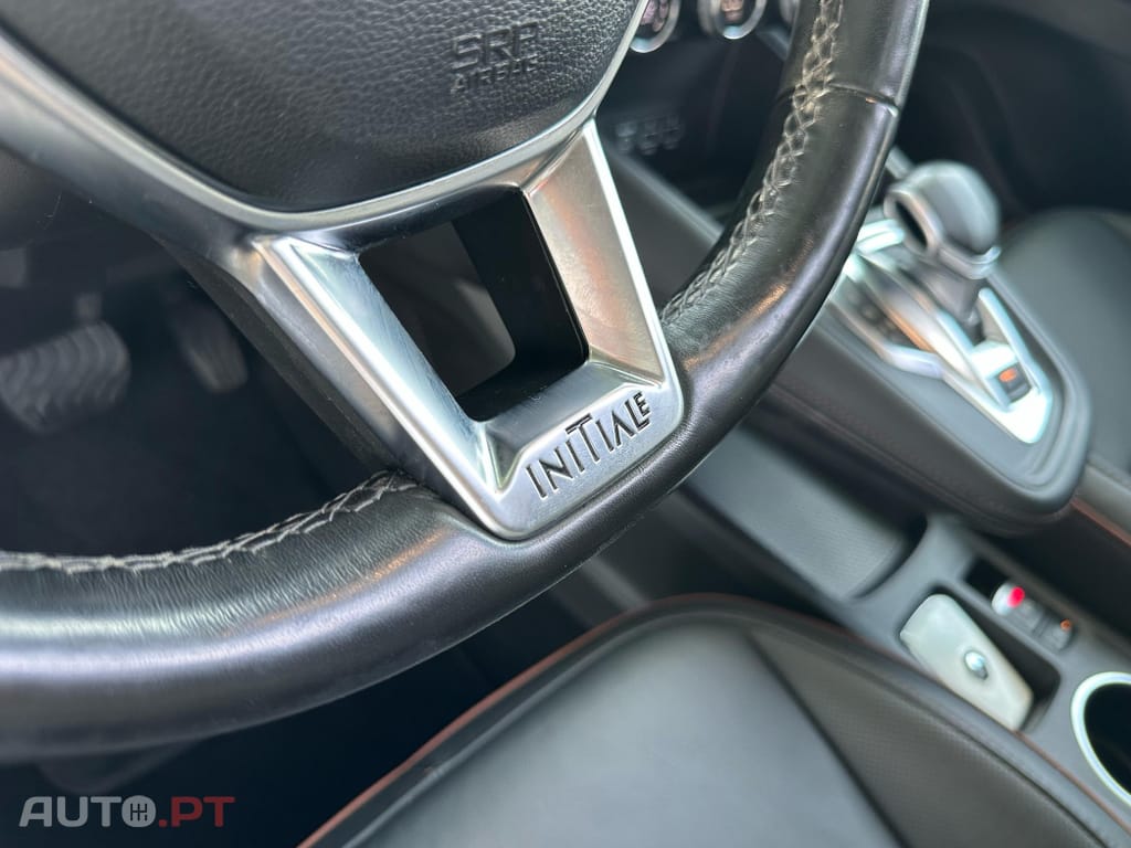 Renault Captur 1.6 E-Tech Plug-In Initiale Paris