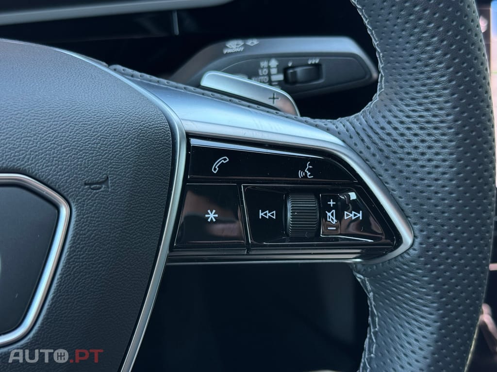 Audi E-Tron 55 quattro S line