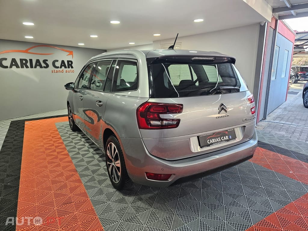 Citroen C4 SpaceTourer 1.5 BlueHDi Shine EAT8