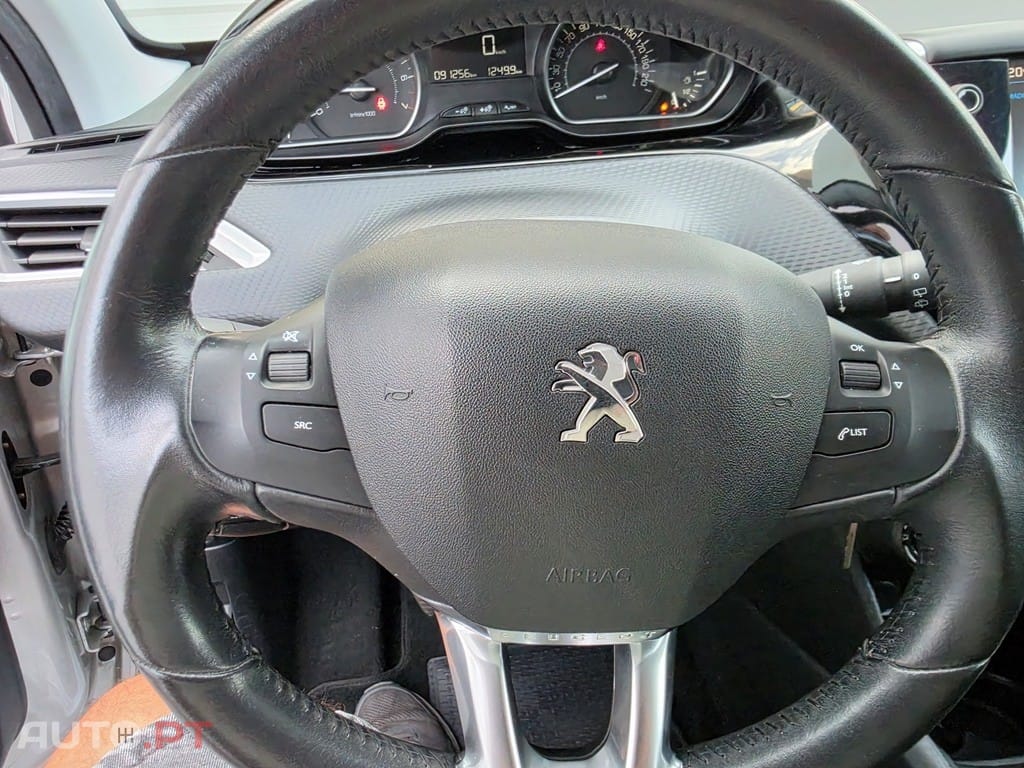 Peugeot 208 82 VTI Style