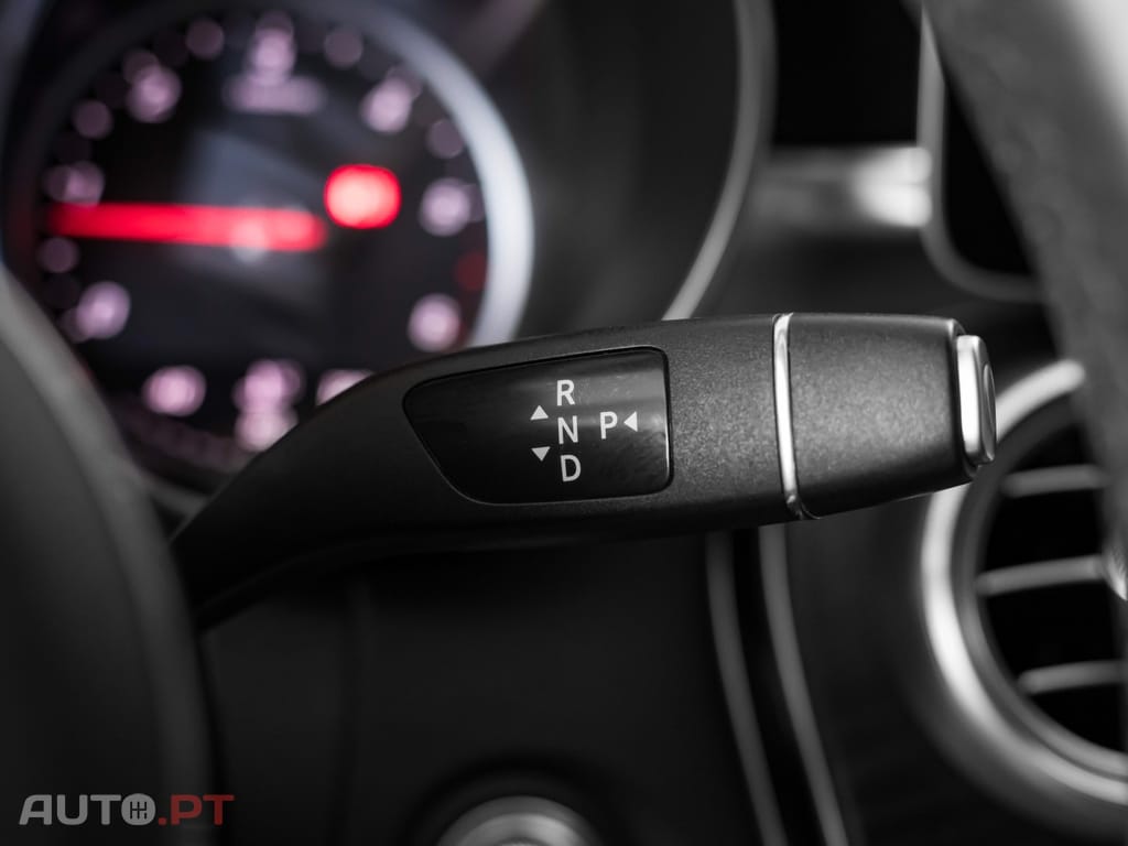 Mercedes-Benz C 200 d Station 9G-TRONIC AMG Line