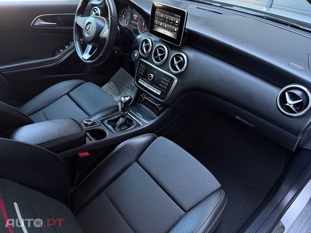 Mercedes-Benz A 180 d AMG Line