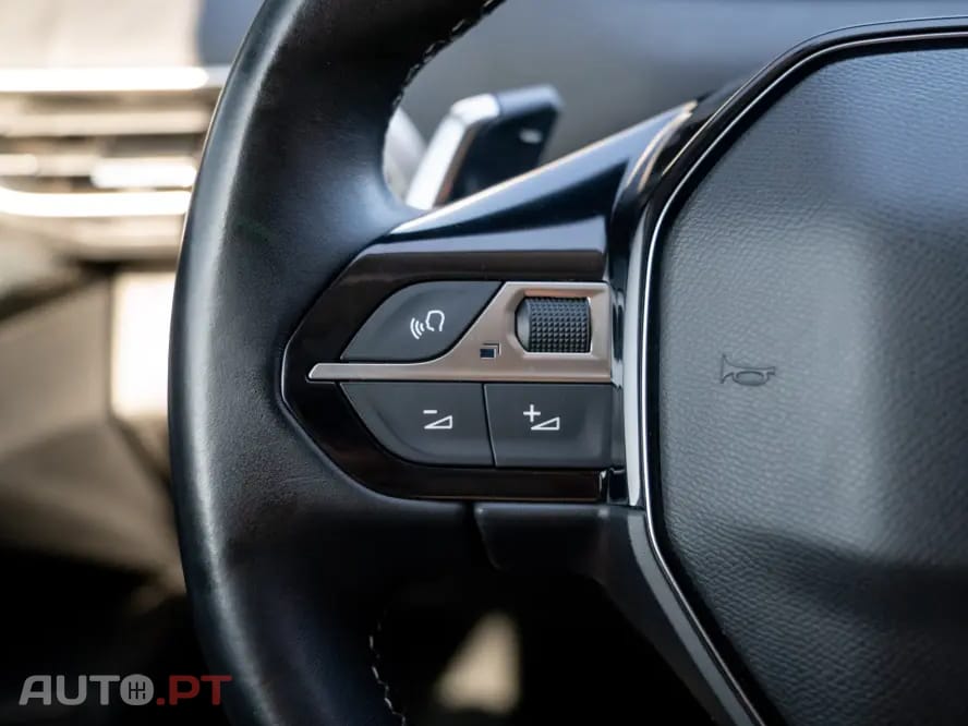 Peugeot 3008 1.6 Hybrid4 Allure Pack e-EAT8