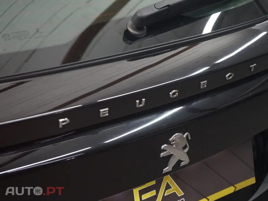 Peugeot 2008 1.2 PureTech Allure