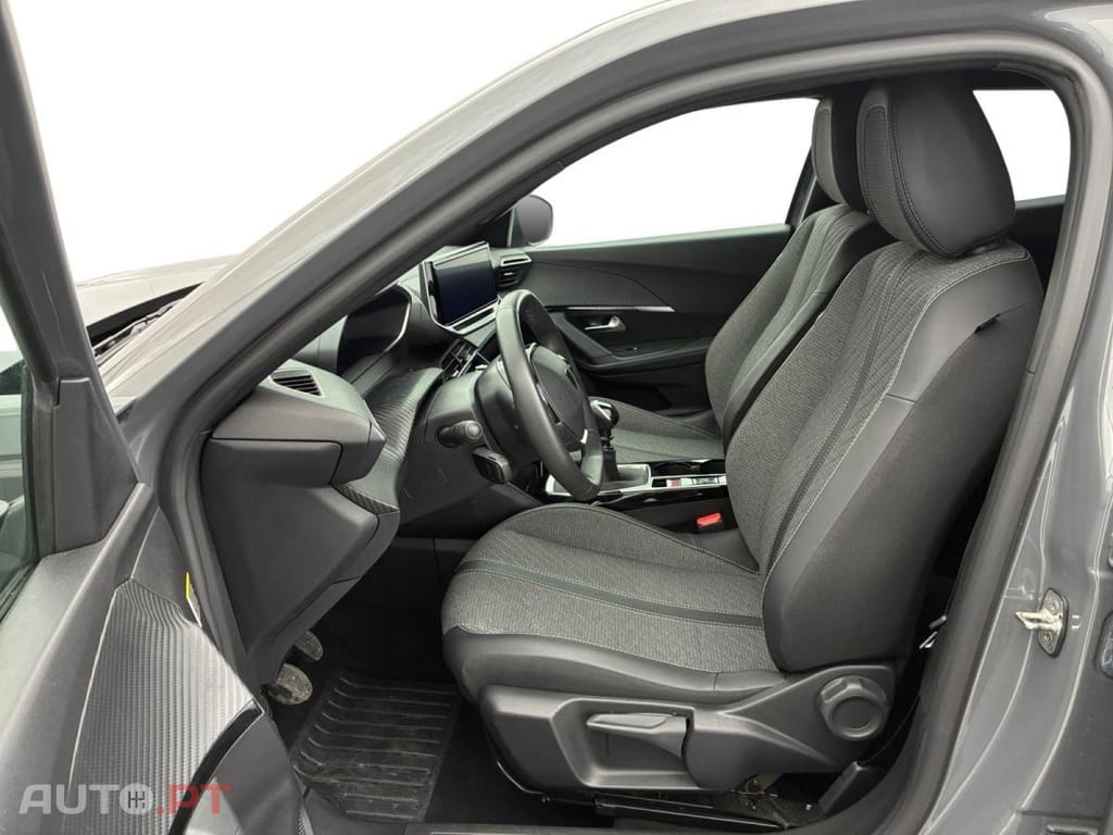 Peugeot 2008 1.2 PureTech Allure