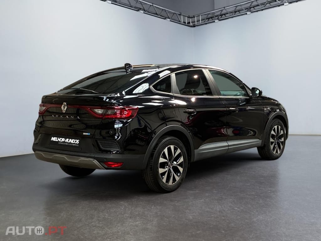 Renault Arkana 1.6 E-Tech Business