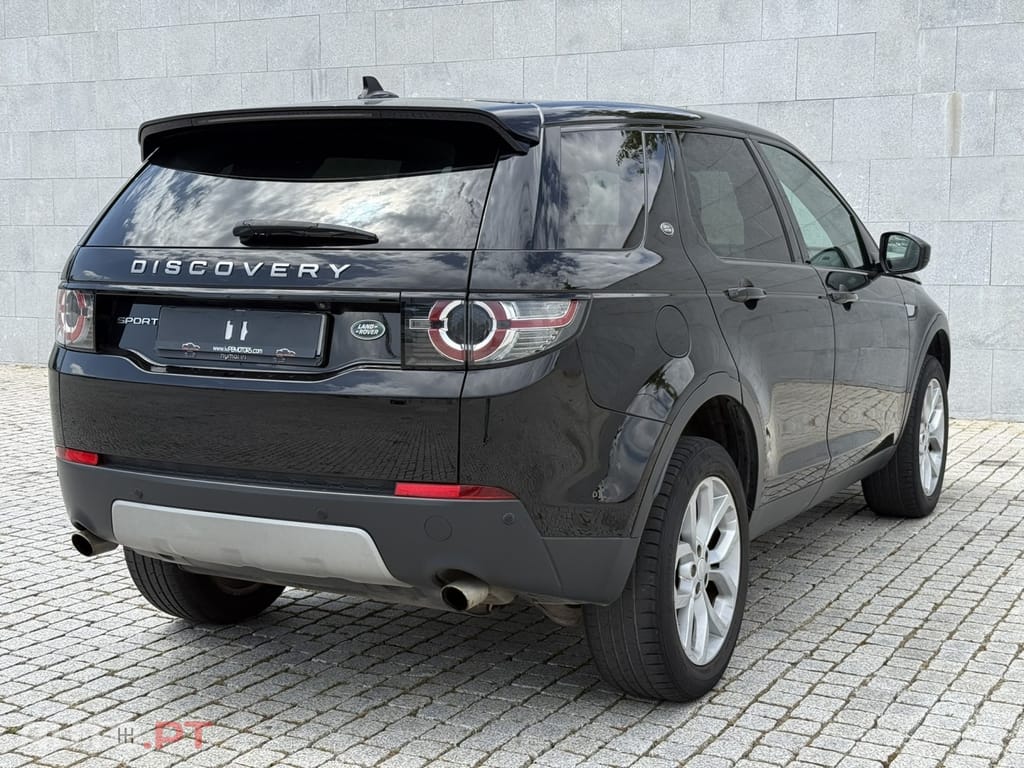 Land Rover Discovery 2.0 TD4 HSE Luxury Auto