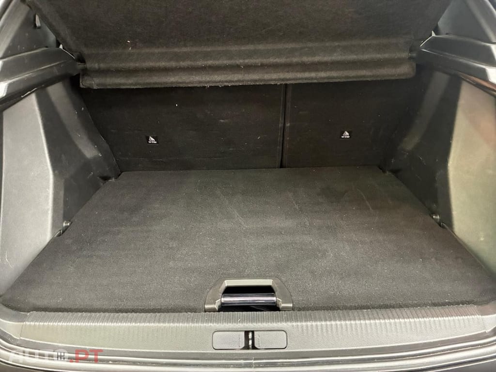 Peugeot 2008 1.5 BlueHDi Allure Pack EAT8