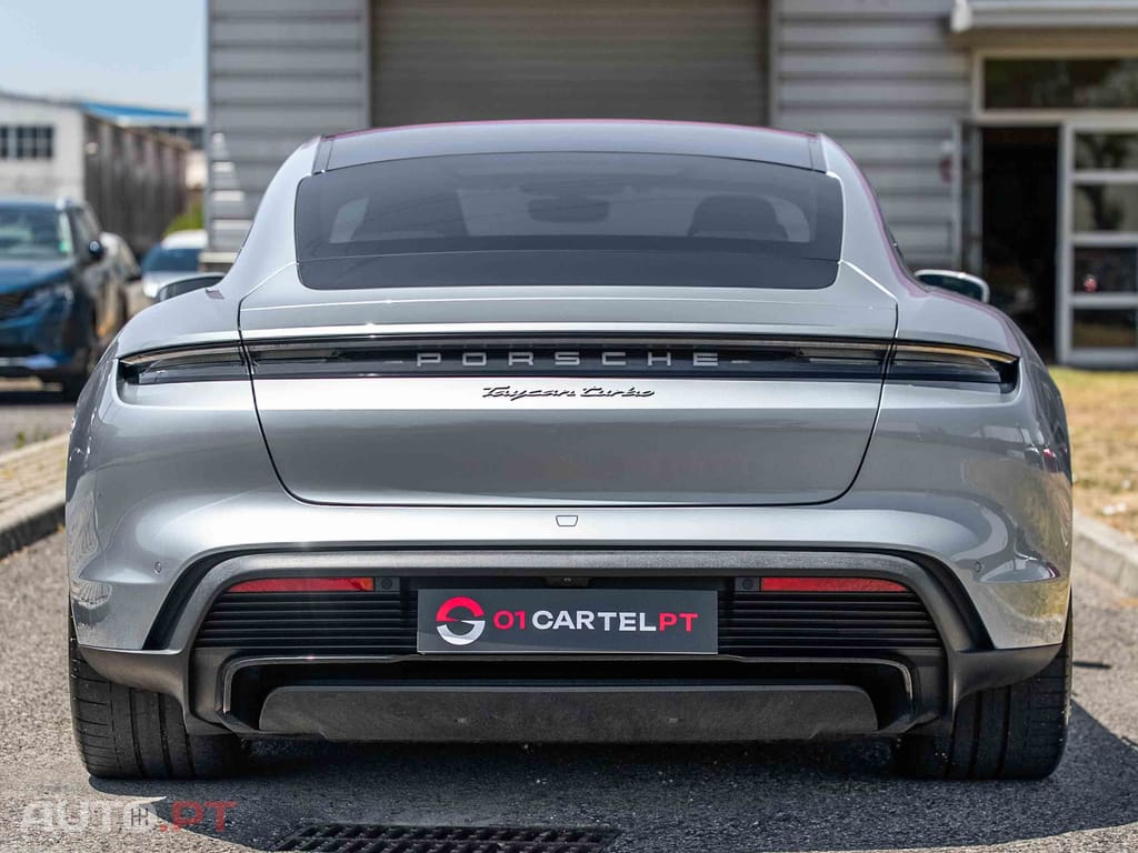 Porsche Taycan Turbo