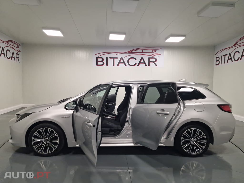 Toyota Corolla Touring Sports 1.8 Hybrid Comfort+P.Sport