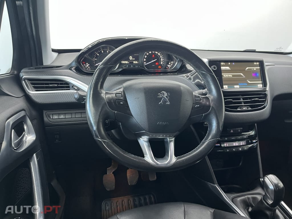 Peugeot 2008 1.2 PureTech Allure