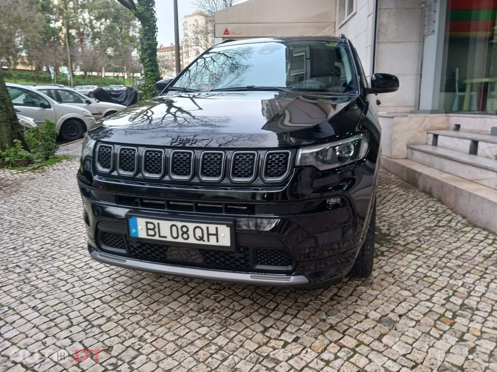 Jeep Compass 1.5 TG e-Hybrid Summit DCT