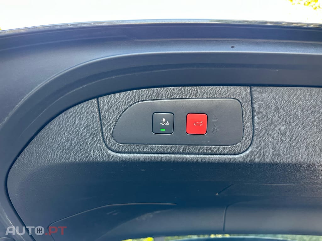 DS DS7 Crossback E-Tense Performance Line+ EAT8